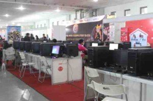 Pameran ICOM Jogja Expo Center Jec Mei game dota