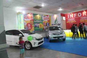 Pameran ICOM Jogja Expo Center Jec Mei lelang mobil